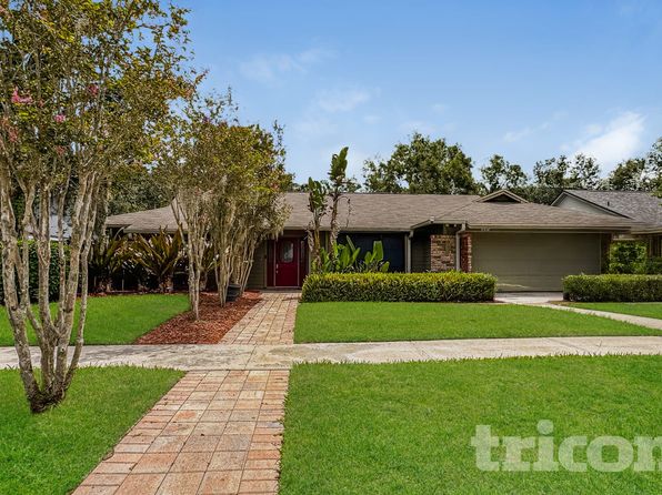 15803 Hampton Village Dr