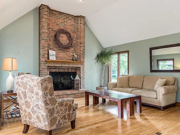 4th image of 8674 Gavinton Ct
