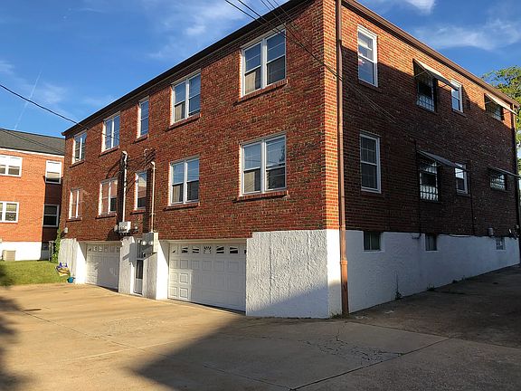 Attached garage parking