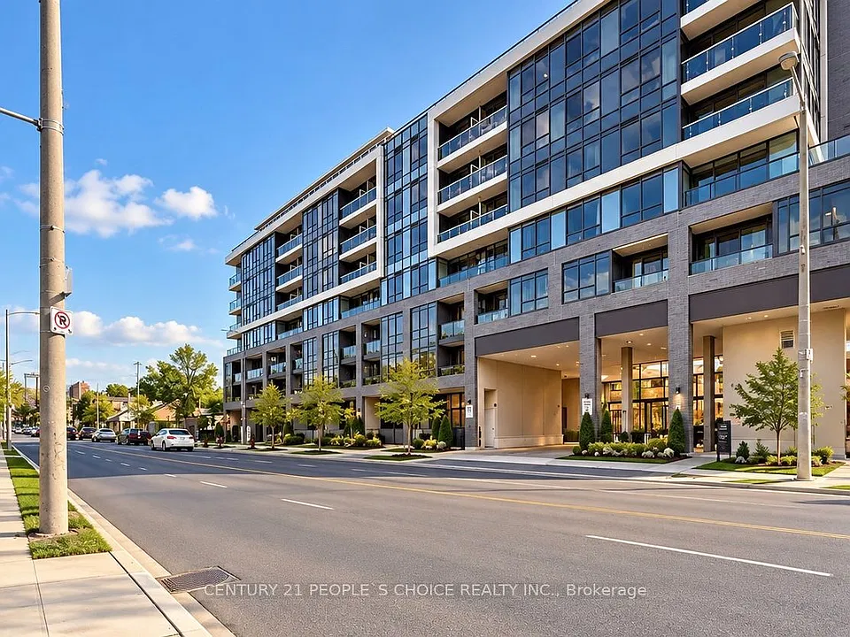 415 Main St W #302