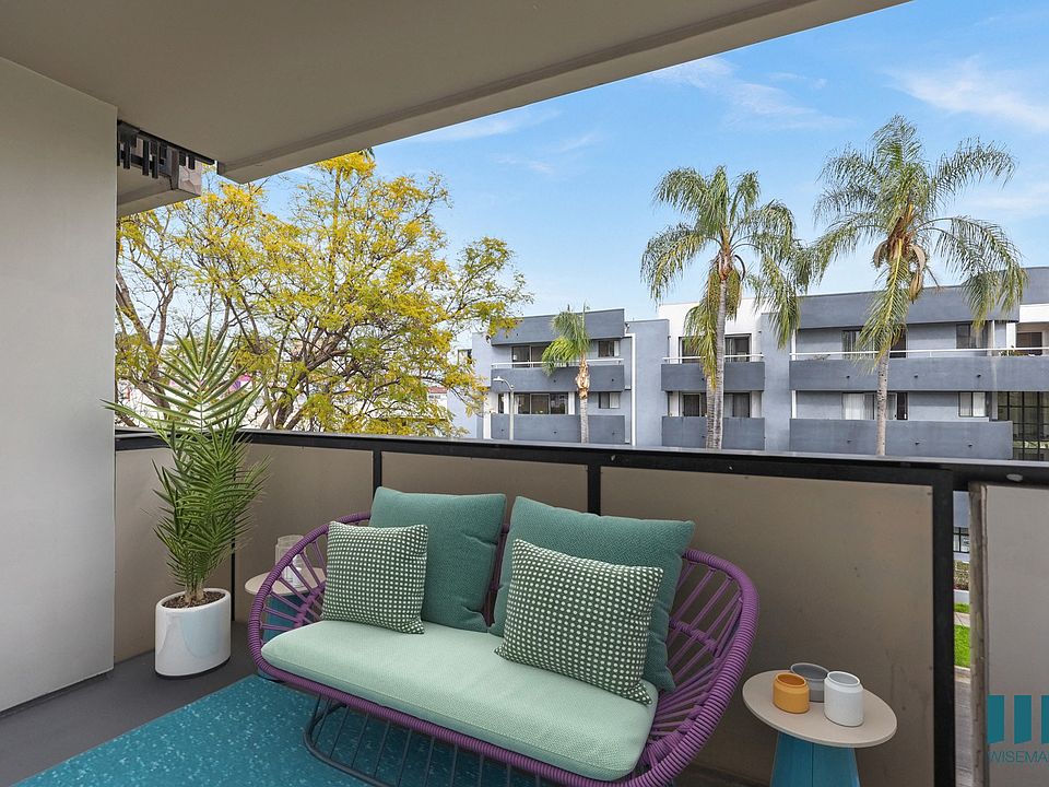 Large-Size Patio