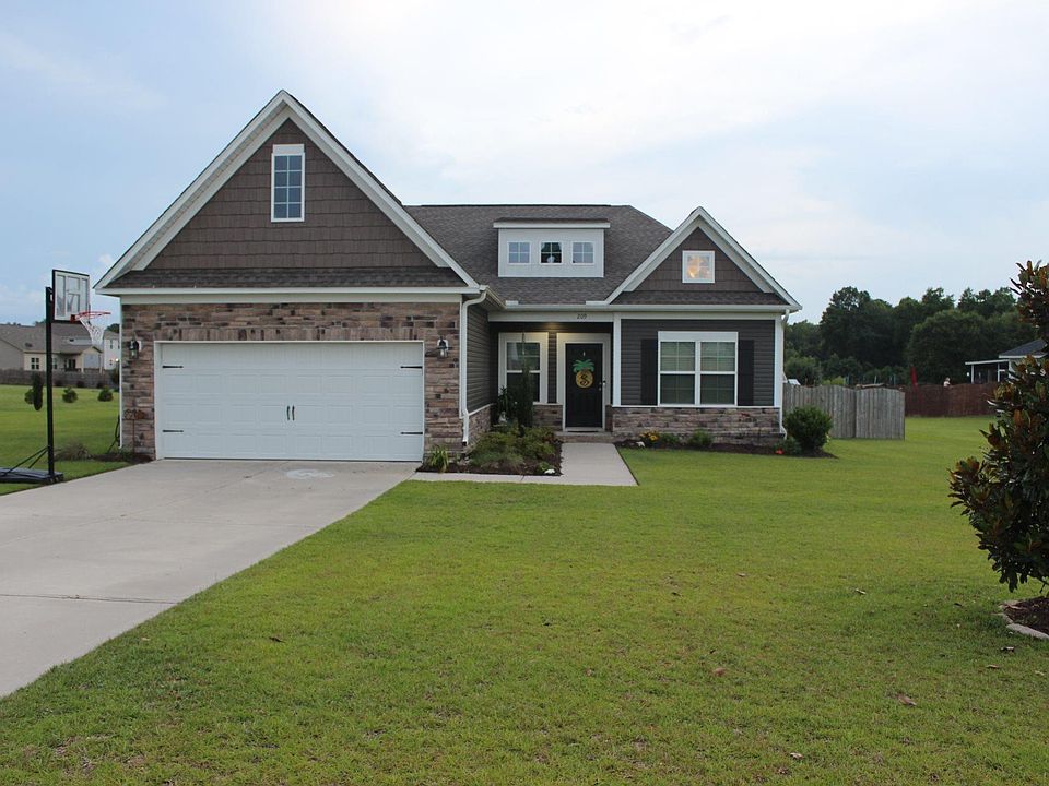 1st image of 209 Harebell Ln