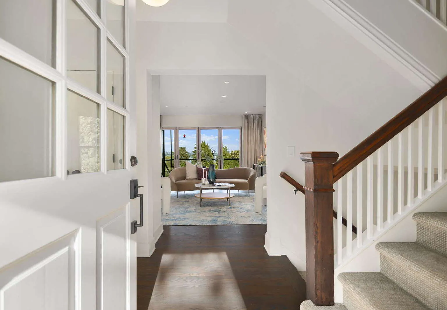 Architectural Madrona Retreat with Panoramic Lake Washington Views, Solar & Detached Office- Avai... — Photo 4