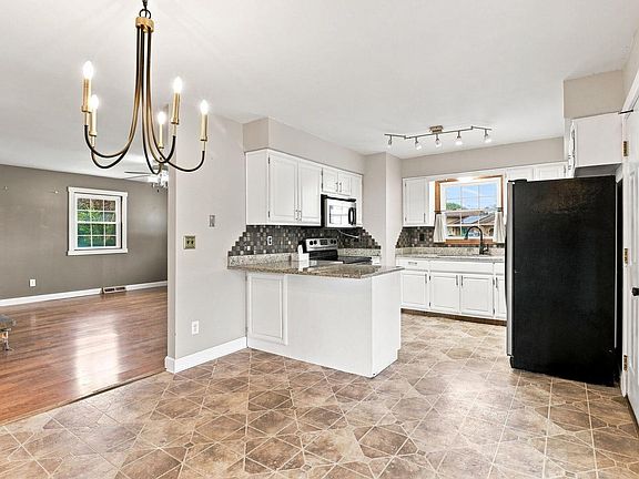 4th image of 7015 61st AVENUE