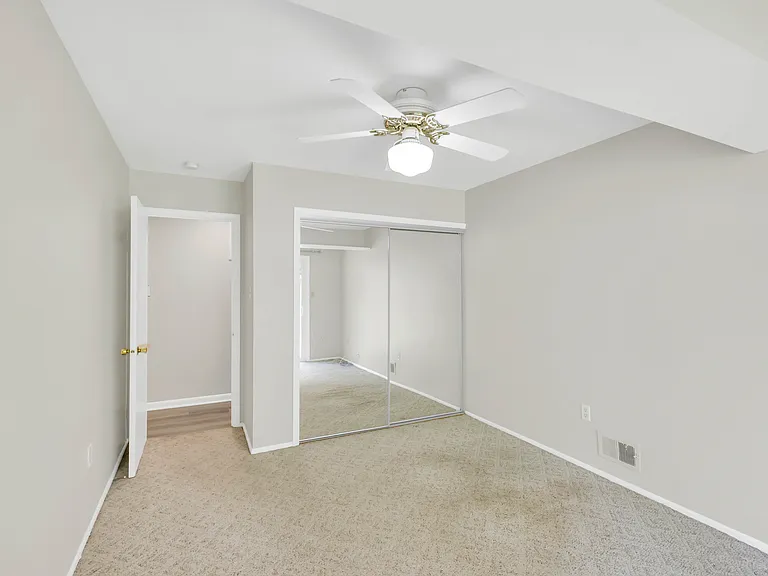 20 Running Brook Ln — Photo 4