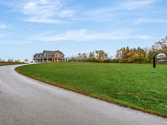 5th image of 842 Hamilton Rd