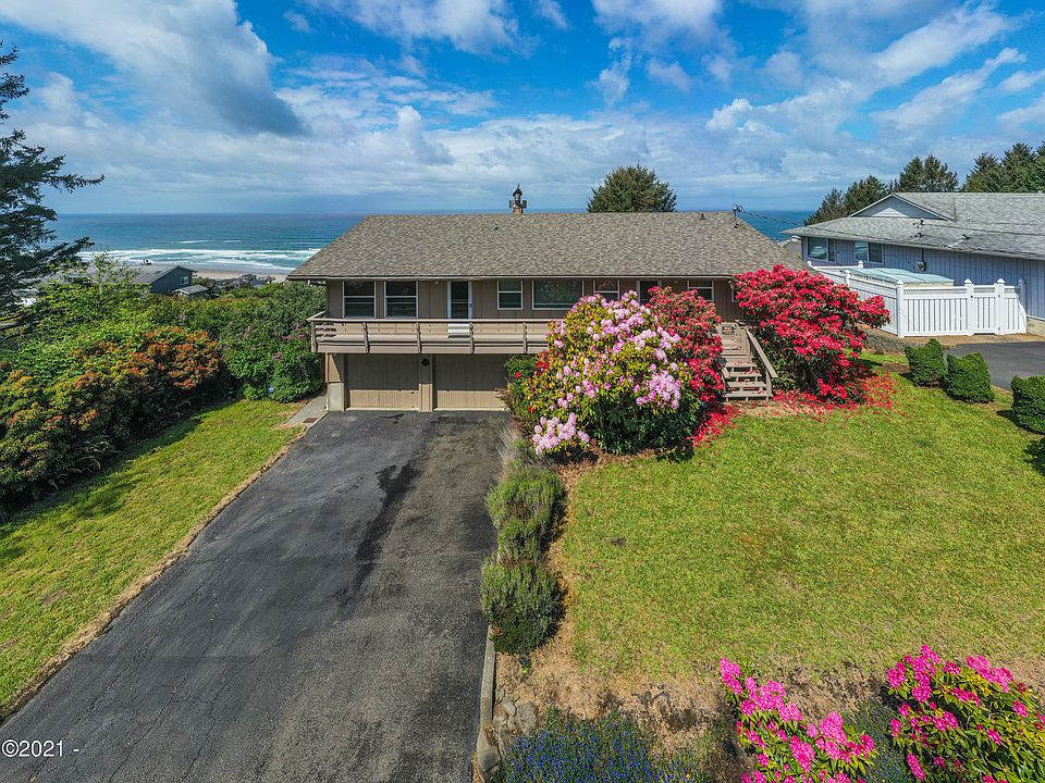 1st image of 6537 NE Port Dr