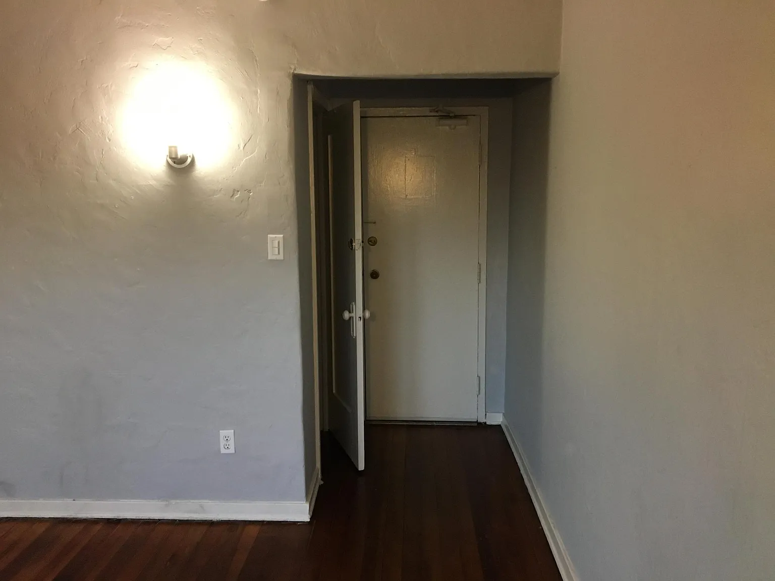 Studio, 500 sqft, $1,700 — Photo 4