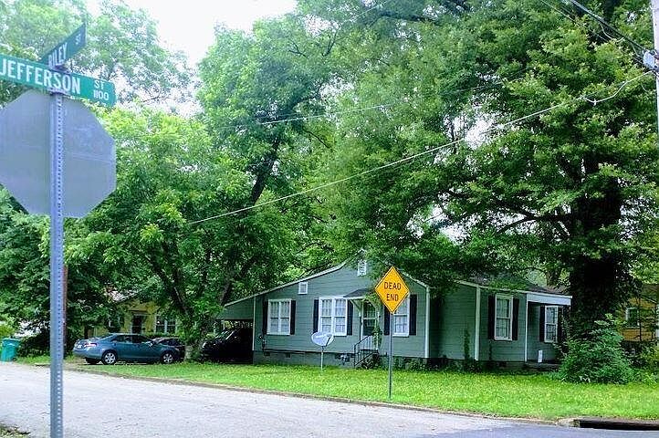 2nd image of 1004 W Jefferson St