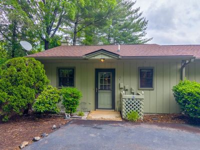 35A Mint Lake Ct W, Franklin, NC, 28734