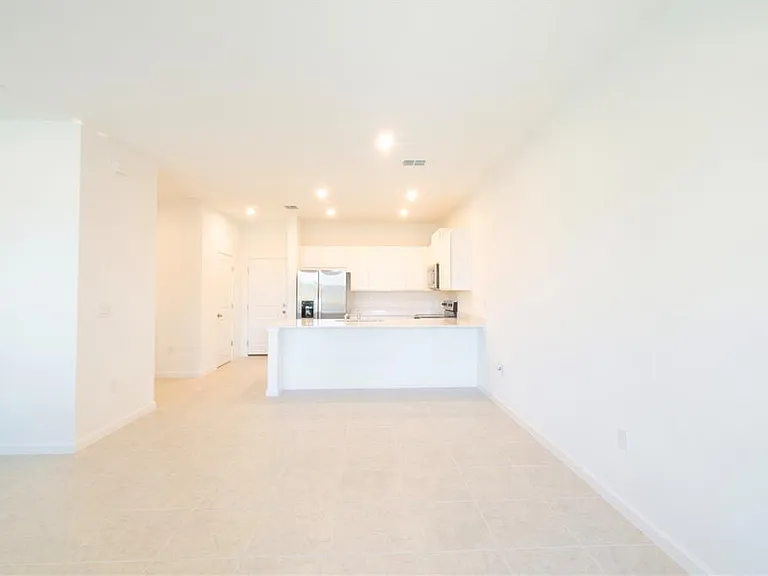 104 Royal Ranch Rd — Photo 32