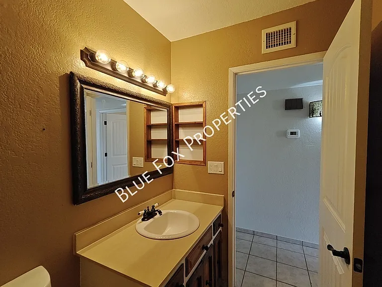 9742 E Cannon Pl — Photo 28