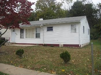 2nd image of 27 Saint John Dr