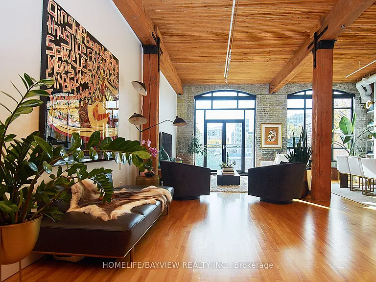 993 Queen St W #203 — Photo 15