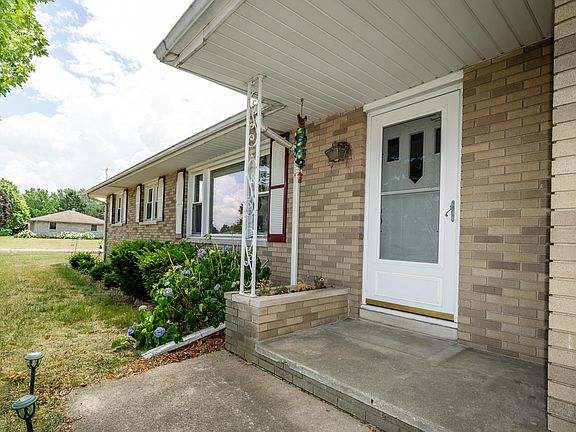 5th image of 480 Kublick Dr