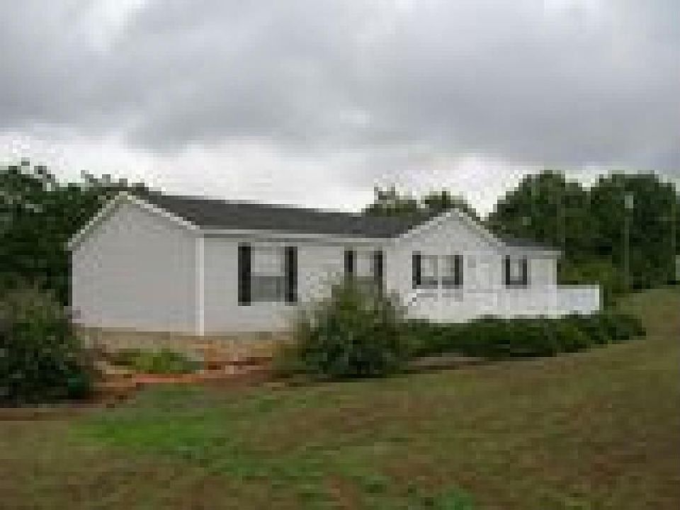 2nd image of 2410 Comer Rd