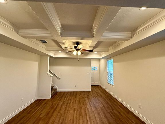 4th image of 337 Untermaier St