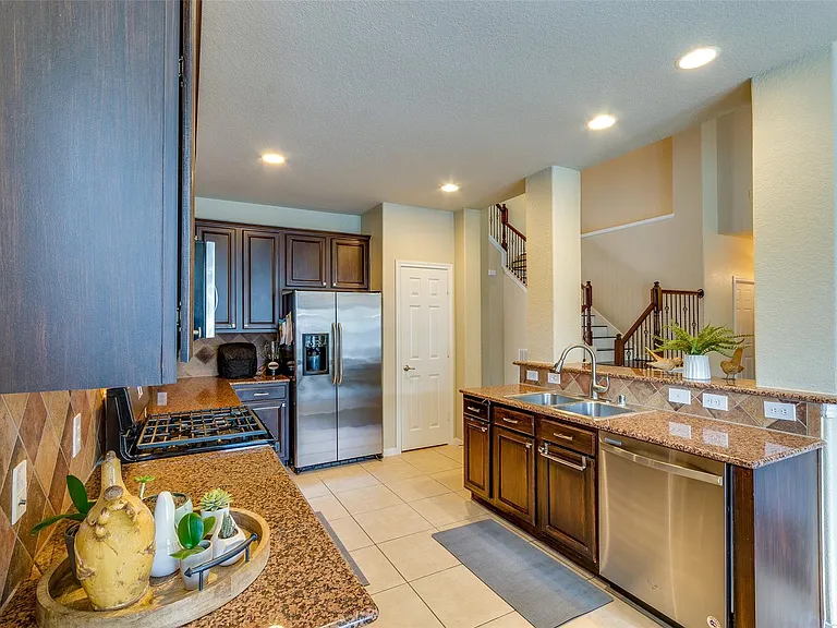 10 Caelin Ct — Photo 12