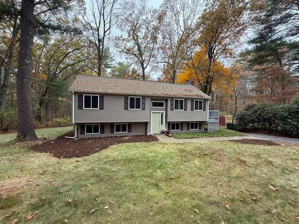 32 Grove St, Bellingham, MA 02019