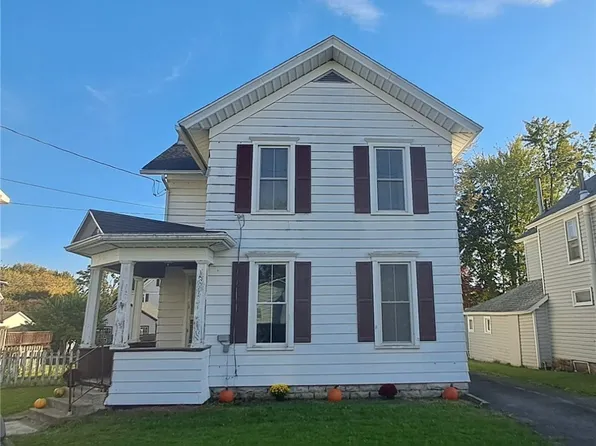 9 Boston Ave, Seneca Falls, NY 13148
