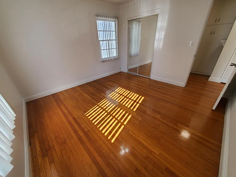 1753 E Ocean Blvd #7 — Photo 18