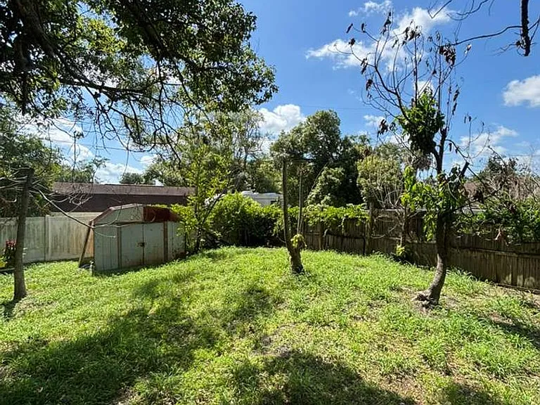 1209 Gattis Dr — Photo 16