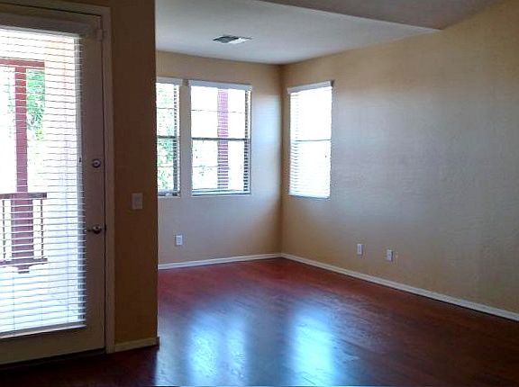 3rd image of 42801 N 43rd Dr