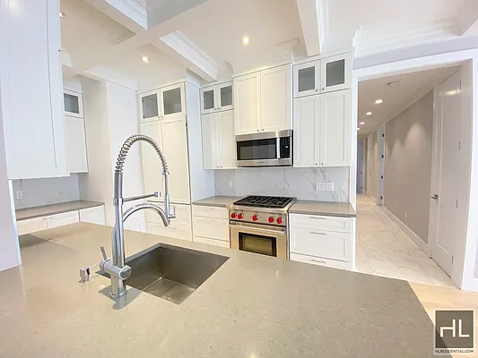 Rented by Highline Residential | media 19