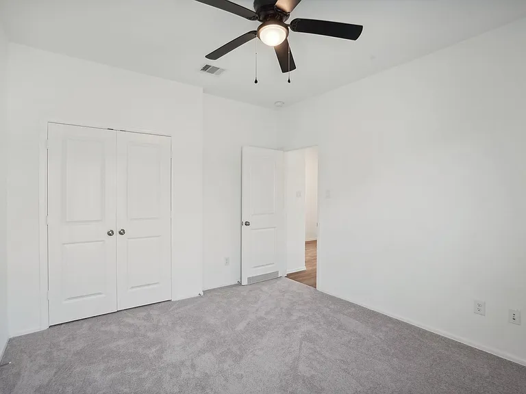 7807 Eagle Creek Ln — Photo 10