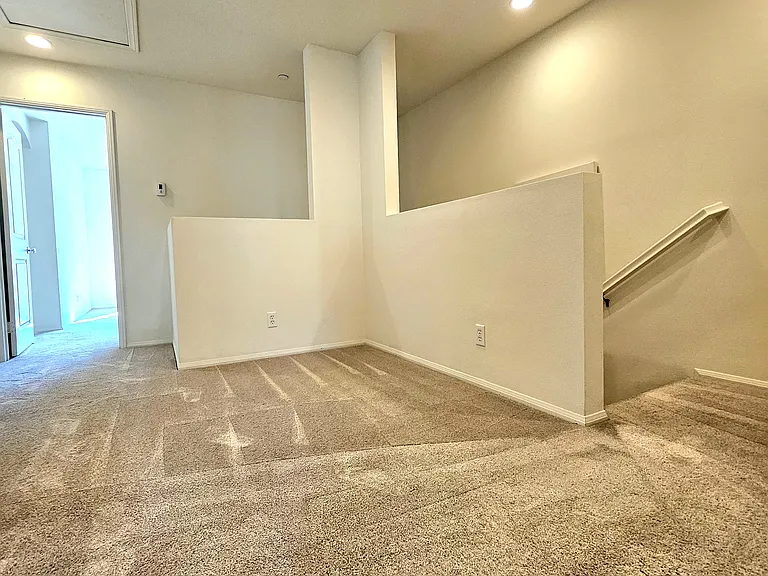 37 Bijou — Photo 10