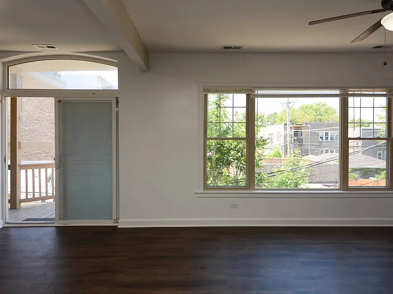 5208 N Sawyer Ave #3 — Photo 10