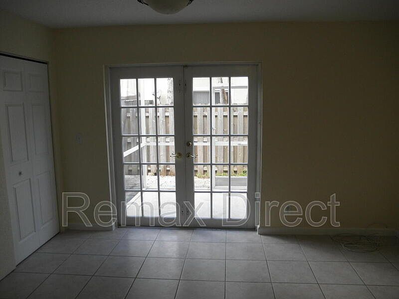 2nd image of 876 Summit Lake Dr