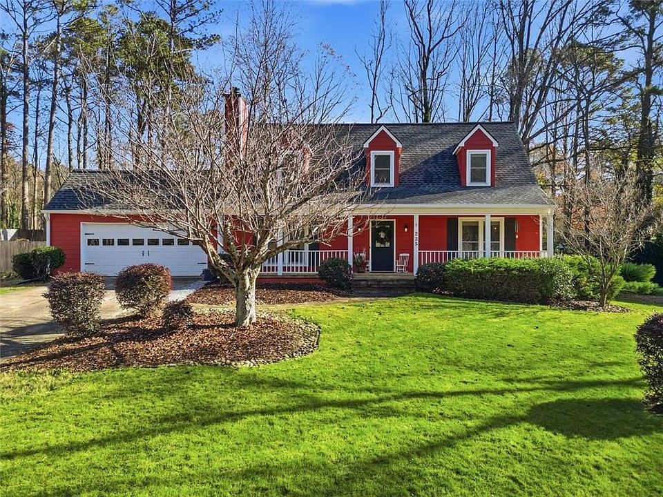 1st image of 225 Barrington Dr E
