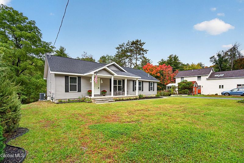 2nd image of 152 Ingersoll Road