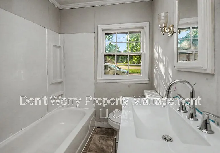 101 N Ayersville Rd — Photo 5