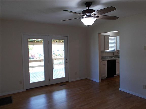 3rd image of 129 Teays Villa