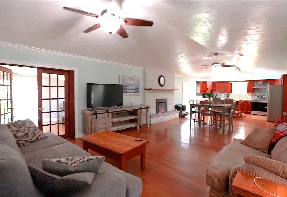 1051 S 11th St, Aransas Pass, TX 78336 MLS 423499 Zillow