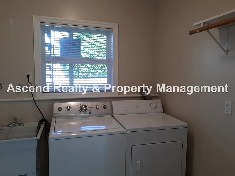 2945 SW 118th Ave — Photo 16