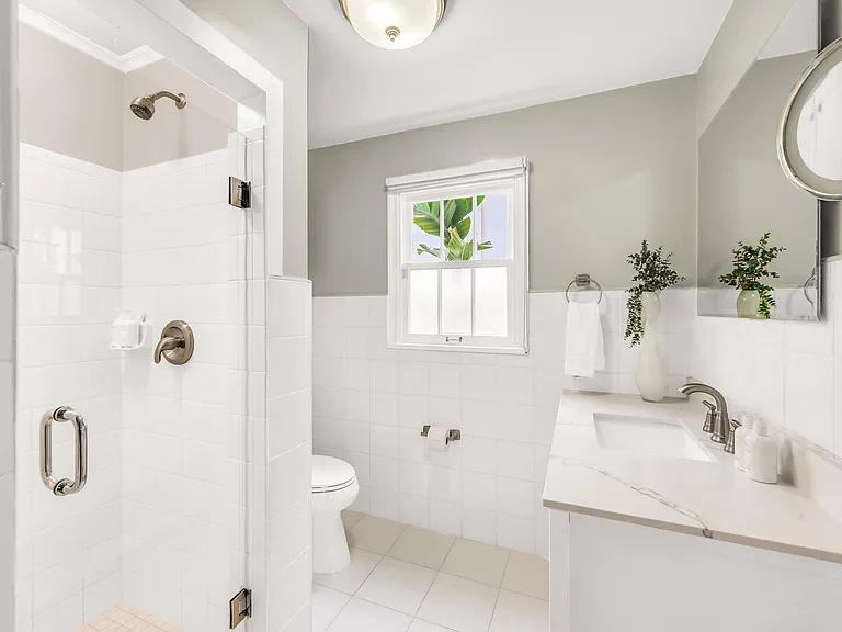 SE 2nd Ct — Photo 21