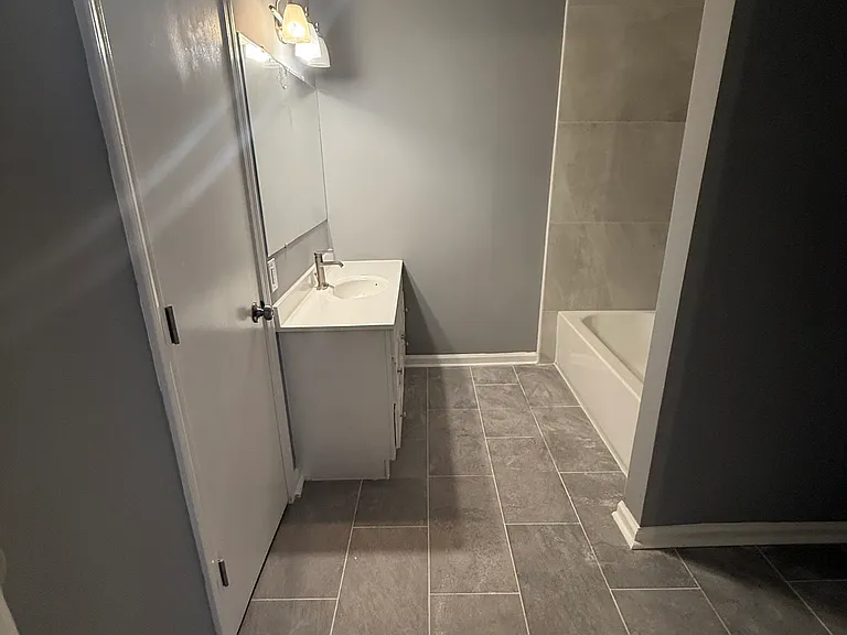 28 Walnut Ln #A — Photo 9
