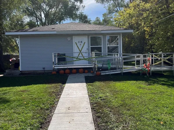 118 E Ash St, Saint Joseph, MN 56374