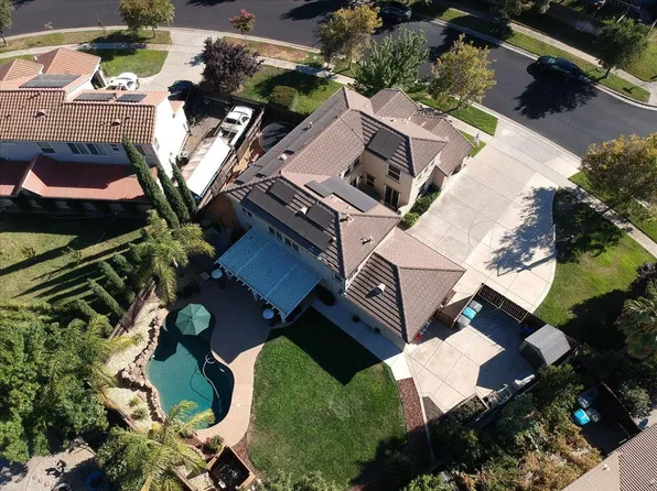 1181 Colorado Dr, Plumas Lake, CA 95961