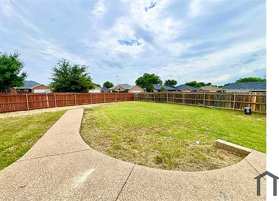 306 Lone Wolf Ct — Photo 12
