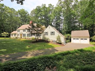 14 Pelham Ln, Ridgefield, CT 06877