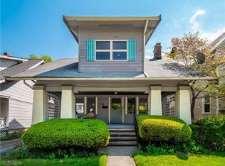 1331 Cranford Ave, Lakewood, OH 44107
