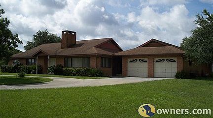 2nd image of 15750 Vinola Dr