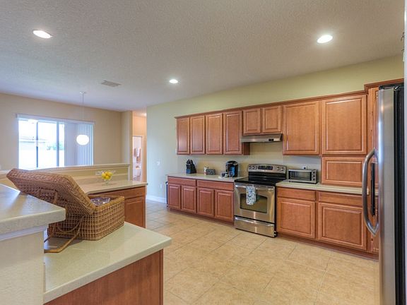 3rd image of 304 Wolfberry Ln