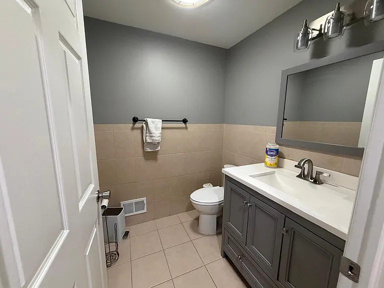 341 Maple St — Photo 12