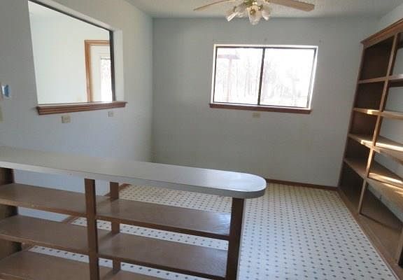 5th image of 28 Country Creek Dr
