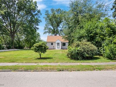 349 25th St SE, Massillon, OH, 44646
